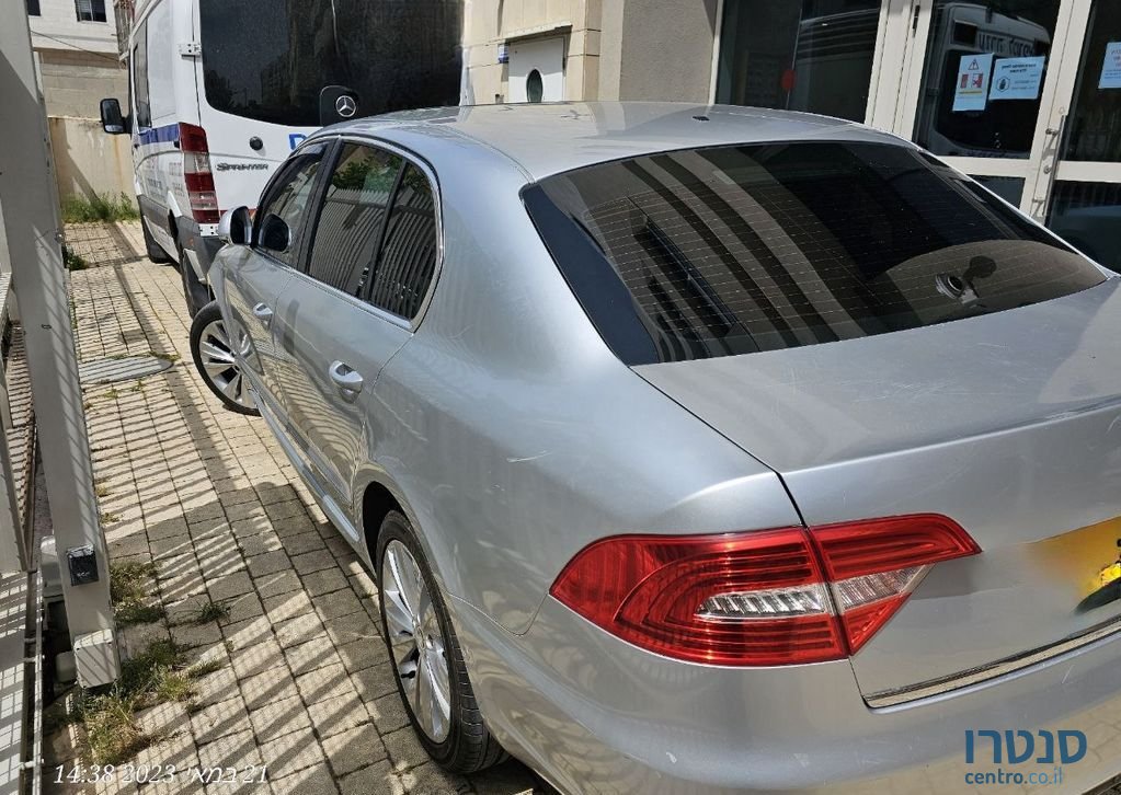 2013' Skoda Superb סקודה סופרב photo #3