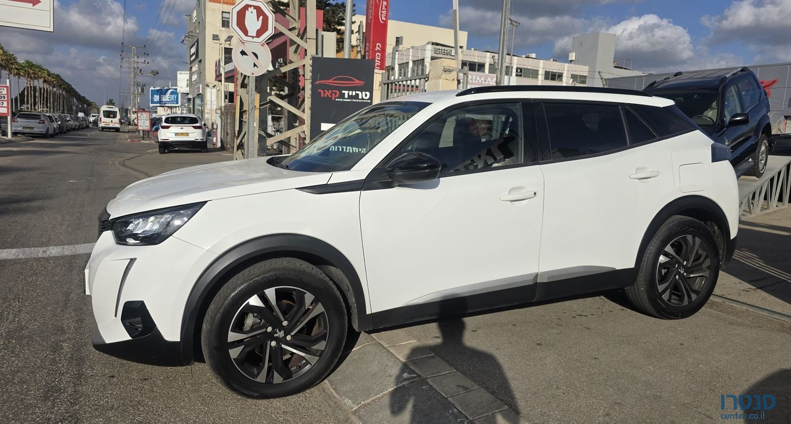 2022' Peugeot 2008 פיג'ו photo #1