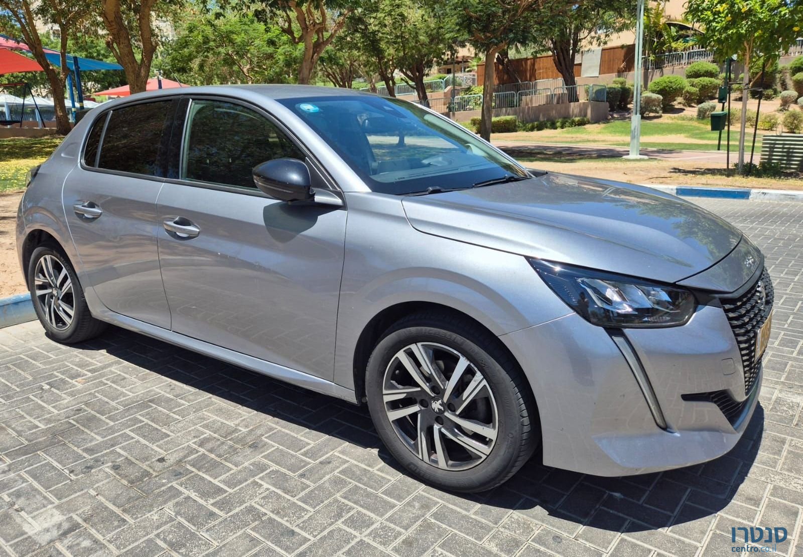 2022' Peugeot 208 פיג'ו photo #1