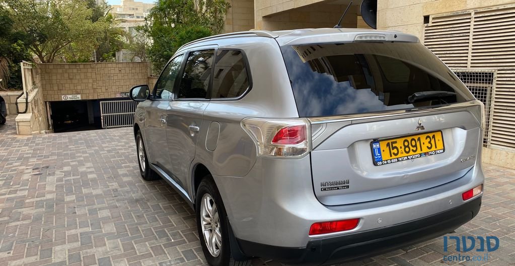 2014' Mitsubishi Outlander מיצובישי אאוטלנדר photo #4