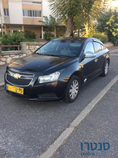 2009' Chevrolet Cruze photo #1