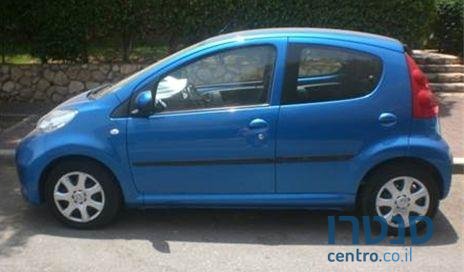 2011' Peugeot 107 פיג'ו photo #1