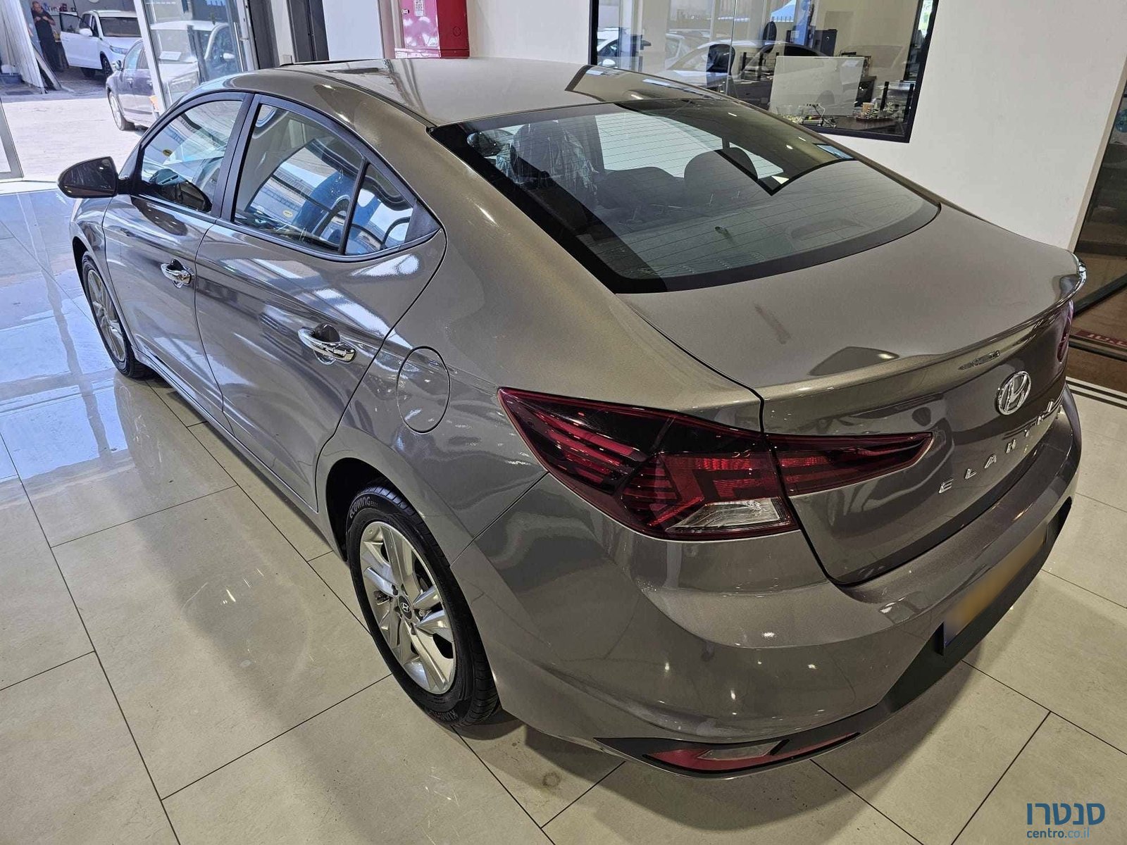 2020' Hyundai Elantra photo #4