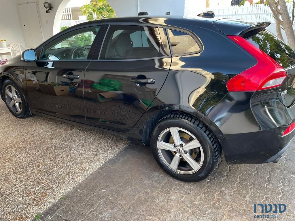 2017' Volvo V40 וולוו photo #3
