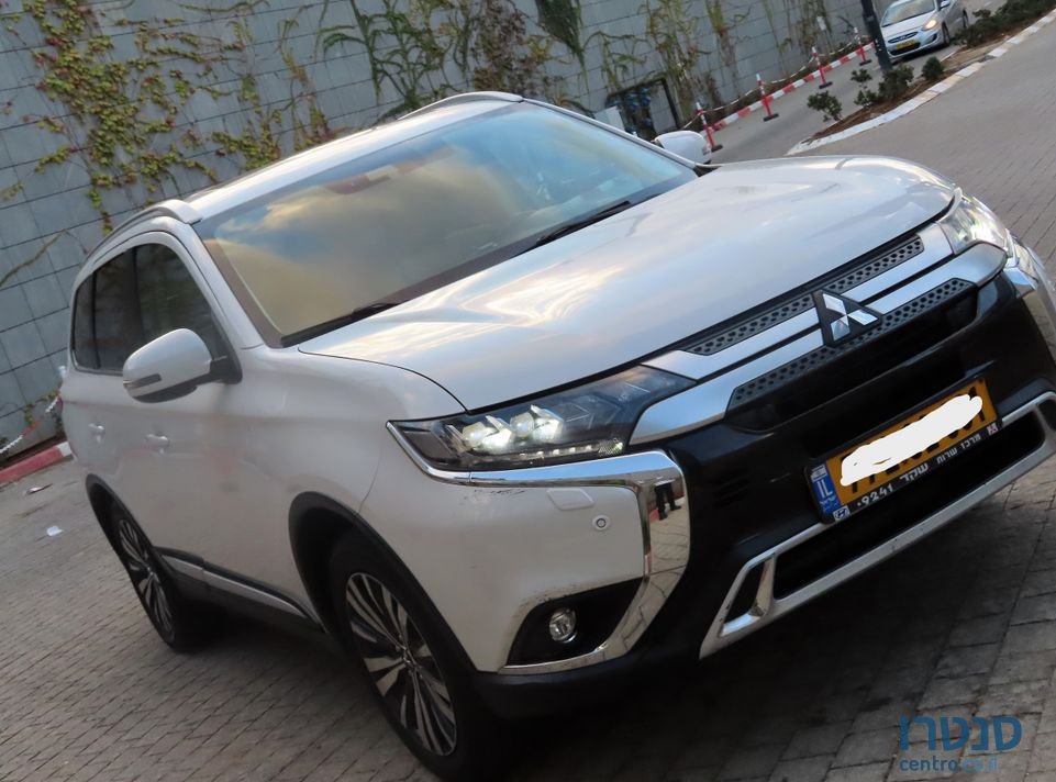 2019' Mitsubishi Outlander מיצובישי אאוטלנדר photo #3