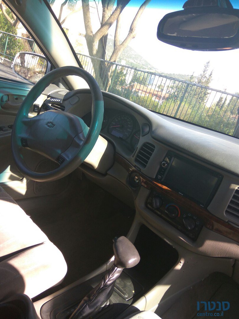 2001' Chevrolet Impala photo #5