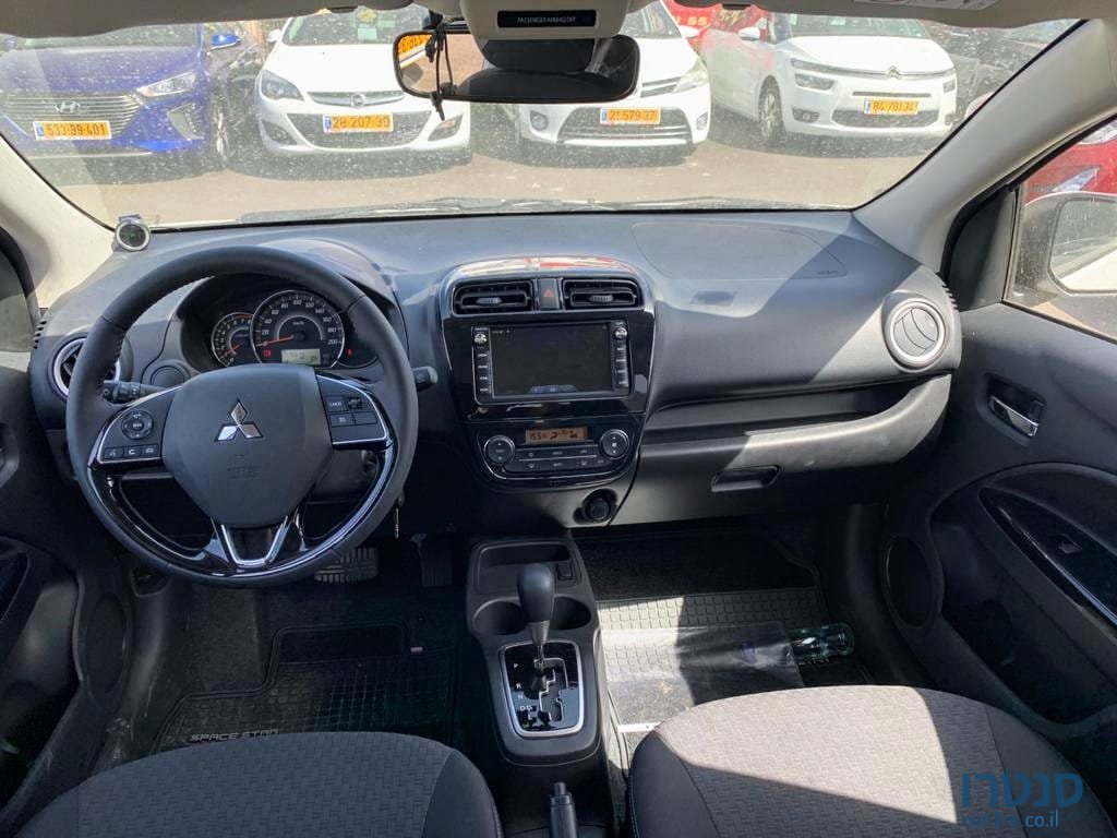 2020' Mitsubishi Space Star photo #5