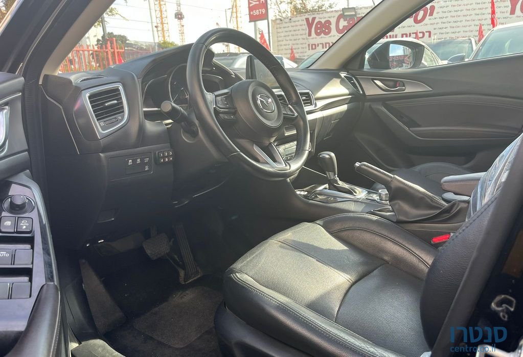 2018' Mazda 3 מאזדה photo #2
