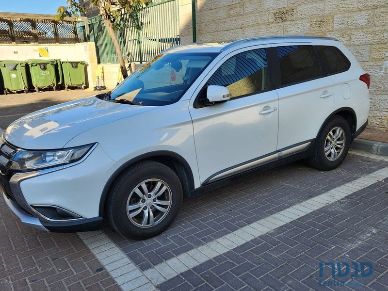 2017' Mitsubishi Outlander מיצובישי אאוטלנדר photo #3