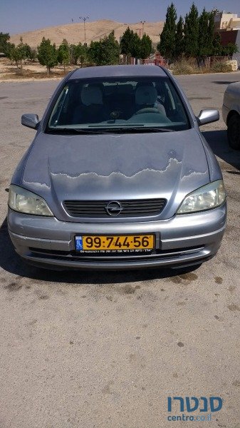 2004' Opel Astra photo #1