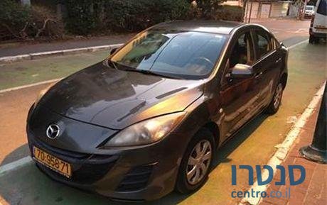 2011' Mazda 3 מאזדה 3 אקטיב photo #1