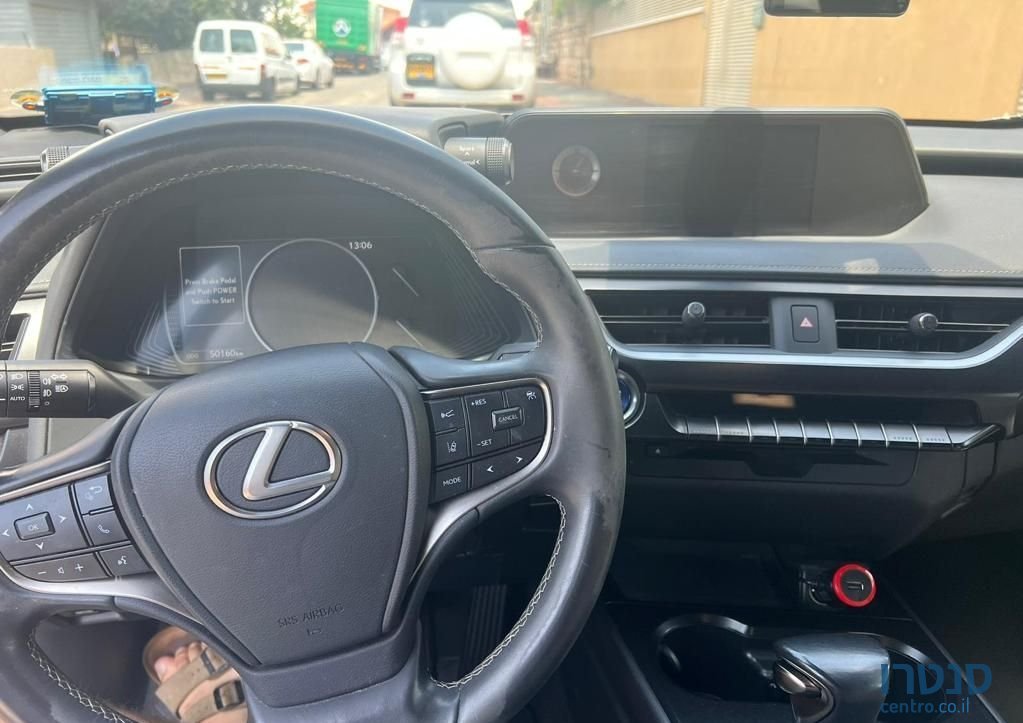 2021' Lexus UX לקסוס photo #4