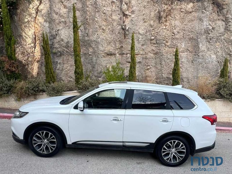 2017' Mitsubishi Outlander מיצובישי אאוטלנדר photo #5