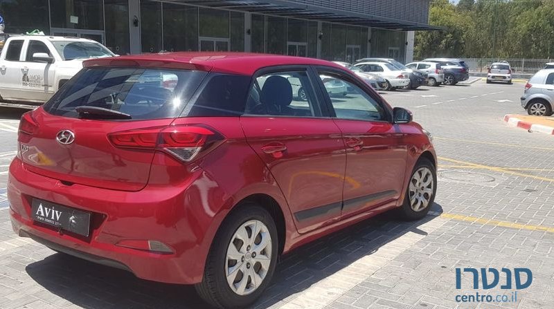 2015' Hyundai i20 יונדאי photo #5