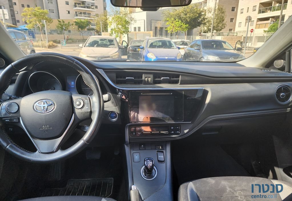 2016' Toyota Auris טויוטה אוריס photo #5