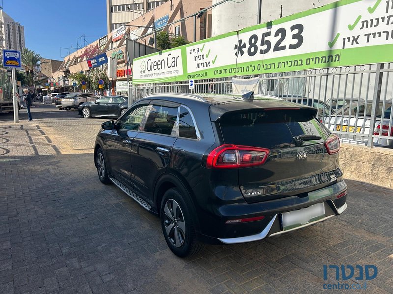 2018' Kia Niro photo #3