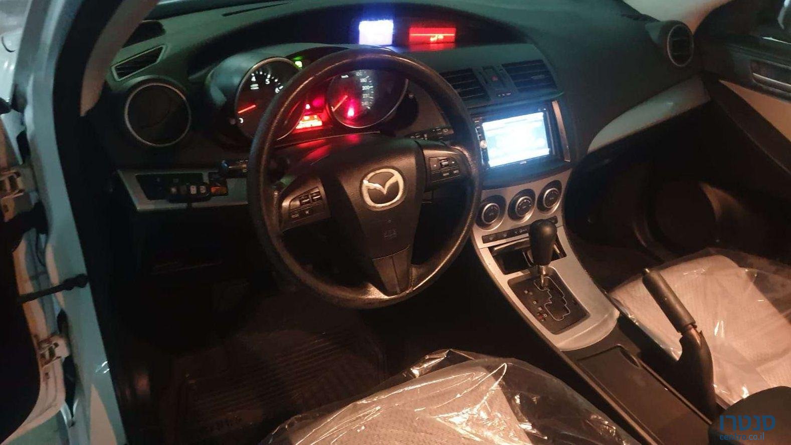 2011' Mazda 3 מאזדה photo #1