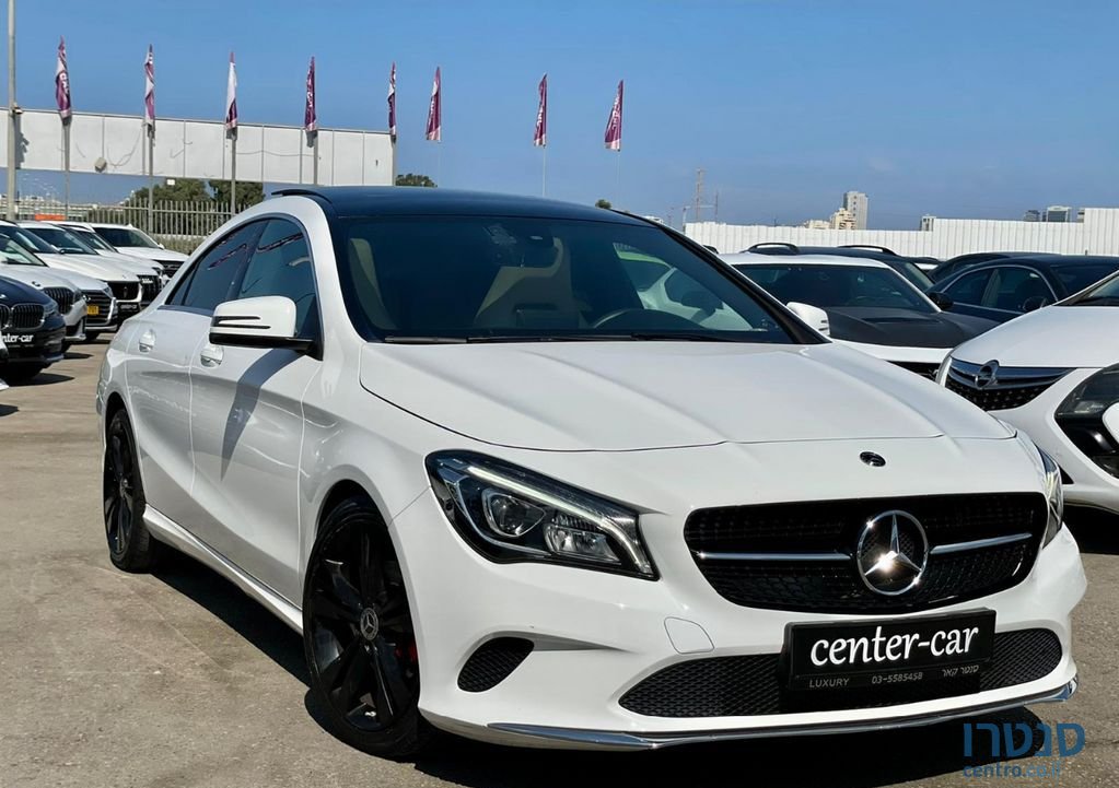 2019' Mercedes-Benz Cla מרצדס photo #2
