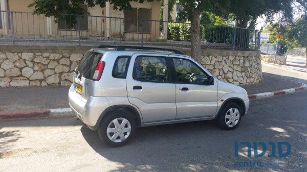 2006' Suzuki Ignis photo #2