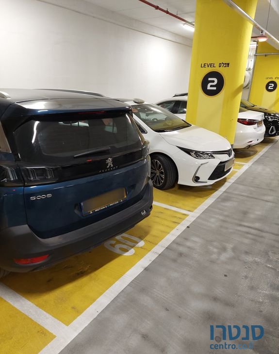 2021' Peugeot 5008 פיג'ו photo #2