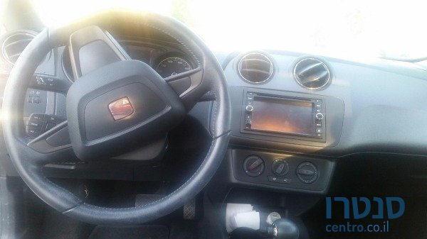 2013' SEAT Ibiza photo #3