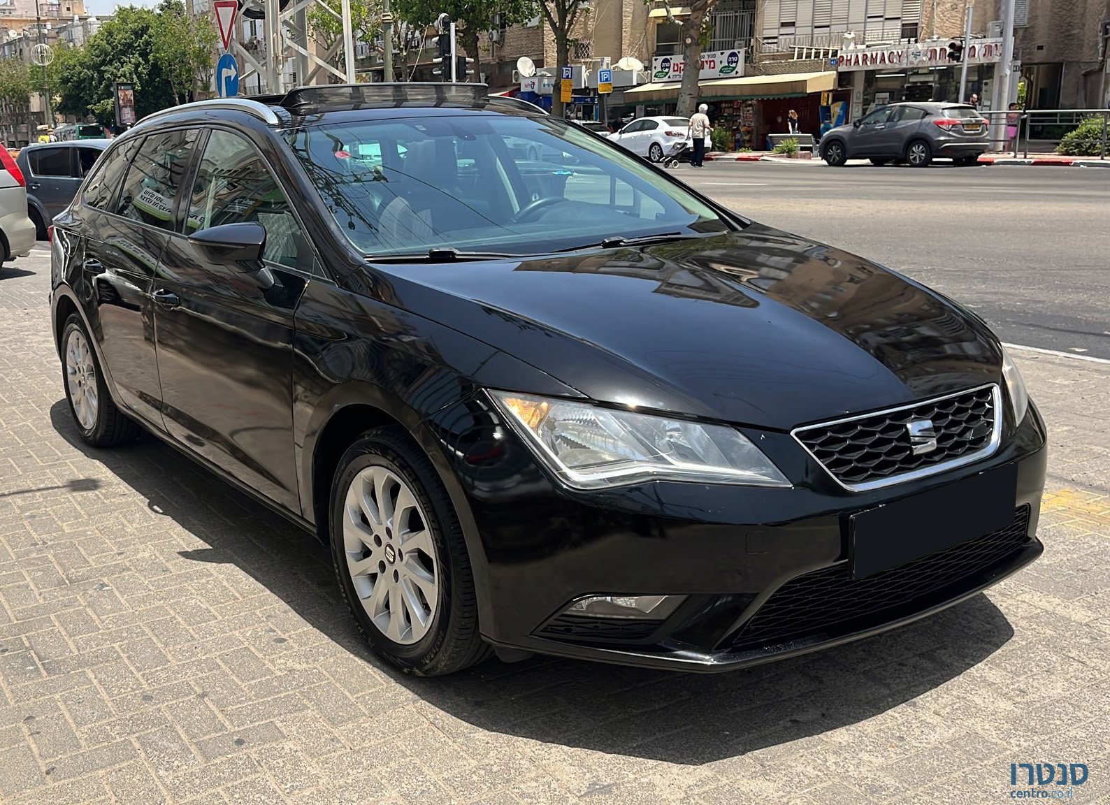 2016' SEAT Leon photo #1