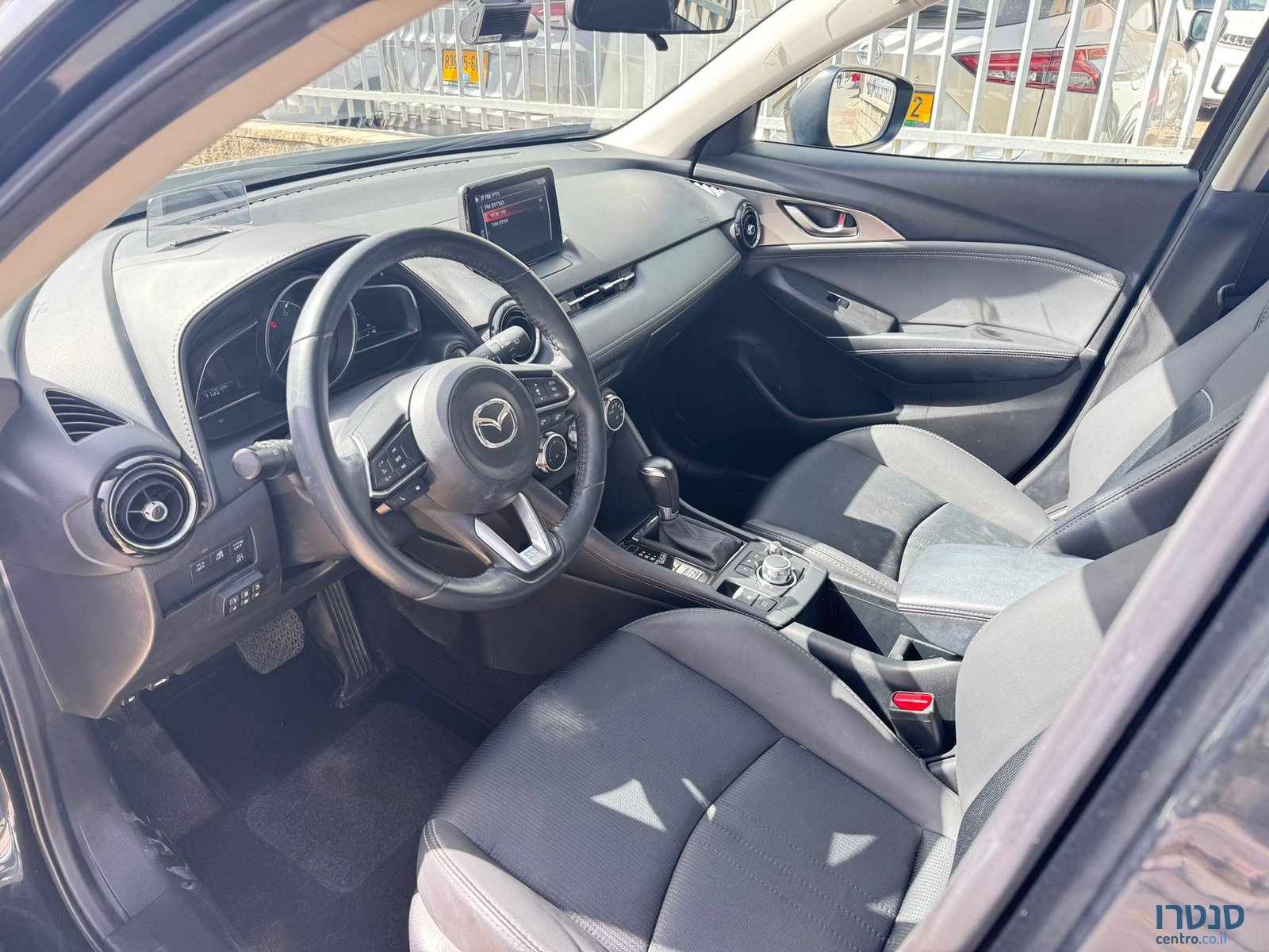 2023' Mazda CX-3 photo #2