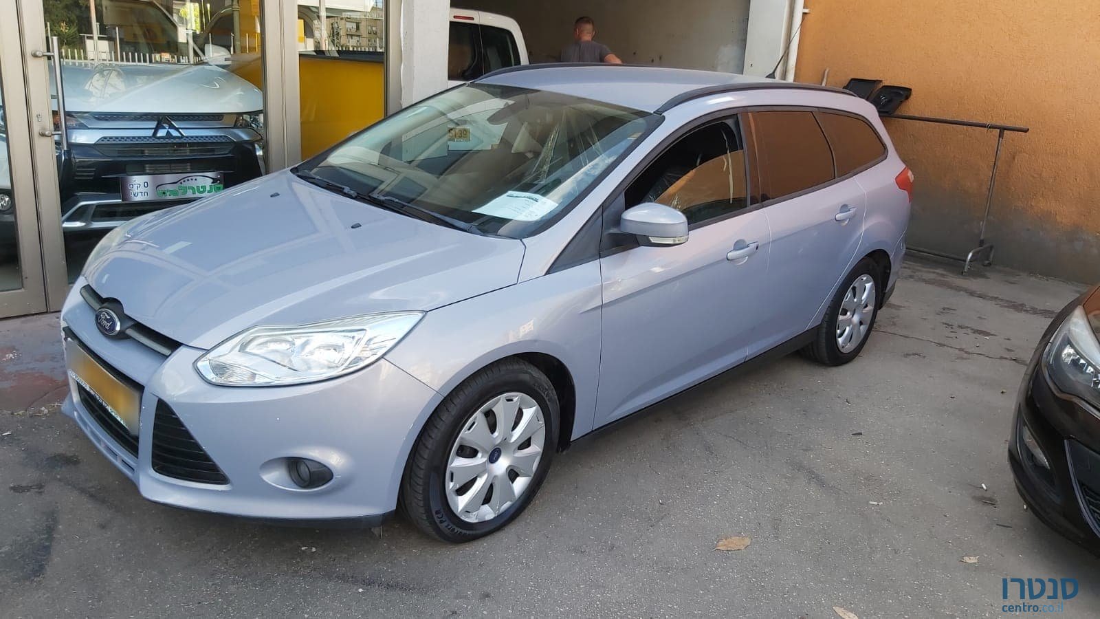 2014' Ford Focus photo #1