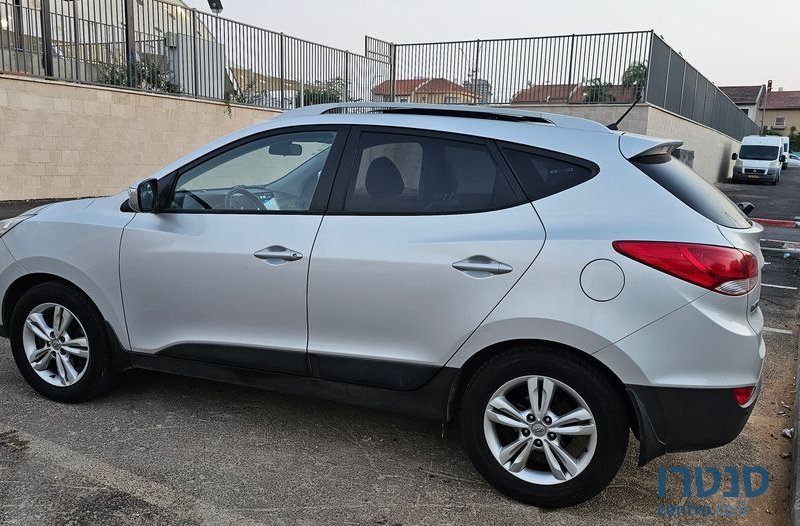 2011' Hyundai ix35 יונדאי photo #3