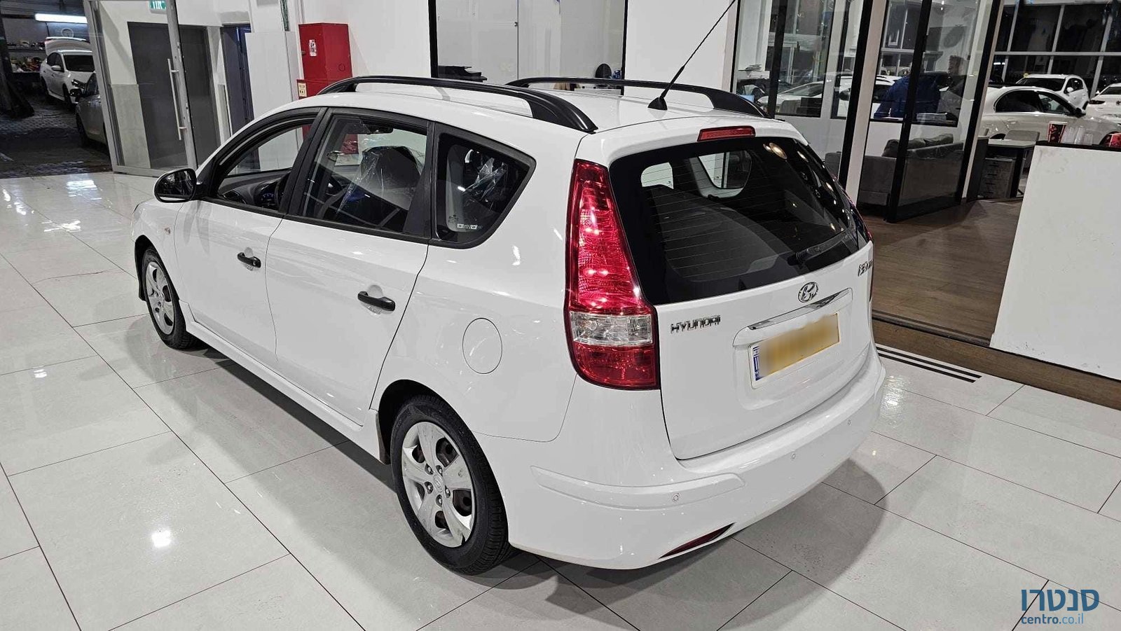 2012' Hyundai i30 photo #4