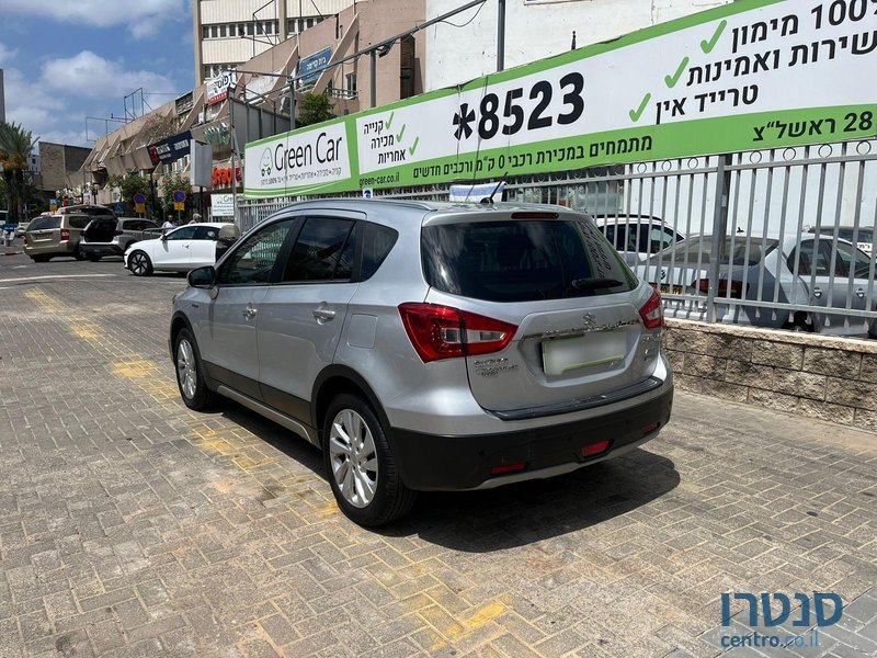 2020' Suzuki SX4 photo #4