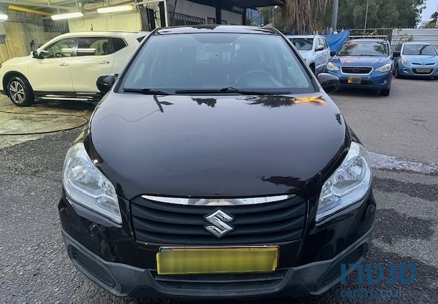 2014' Suzuki SX4 סוזוקי קרוסאובר photo #4