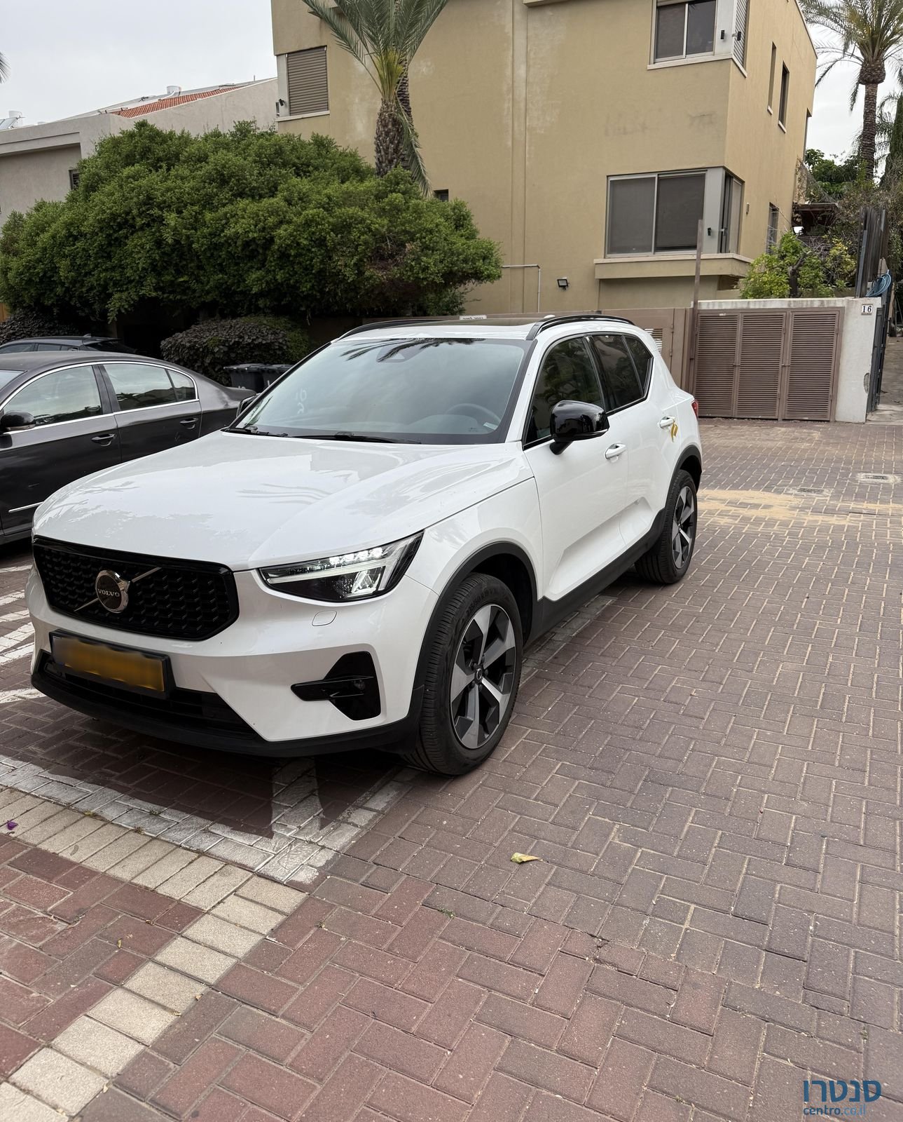 2024' Volvo XC40 וולוו photo #2