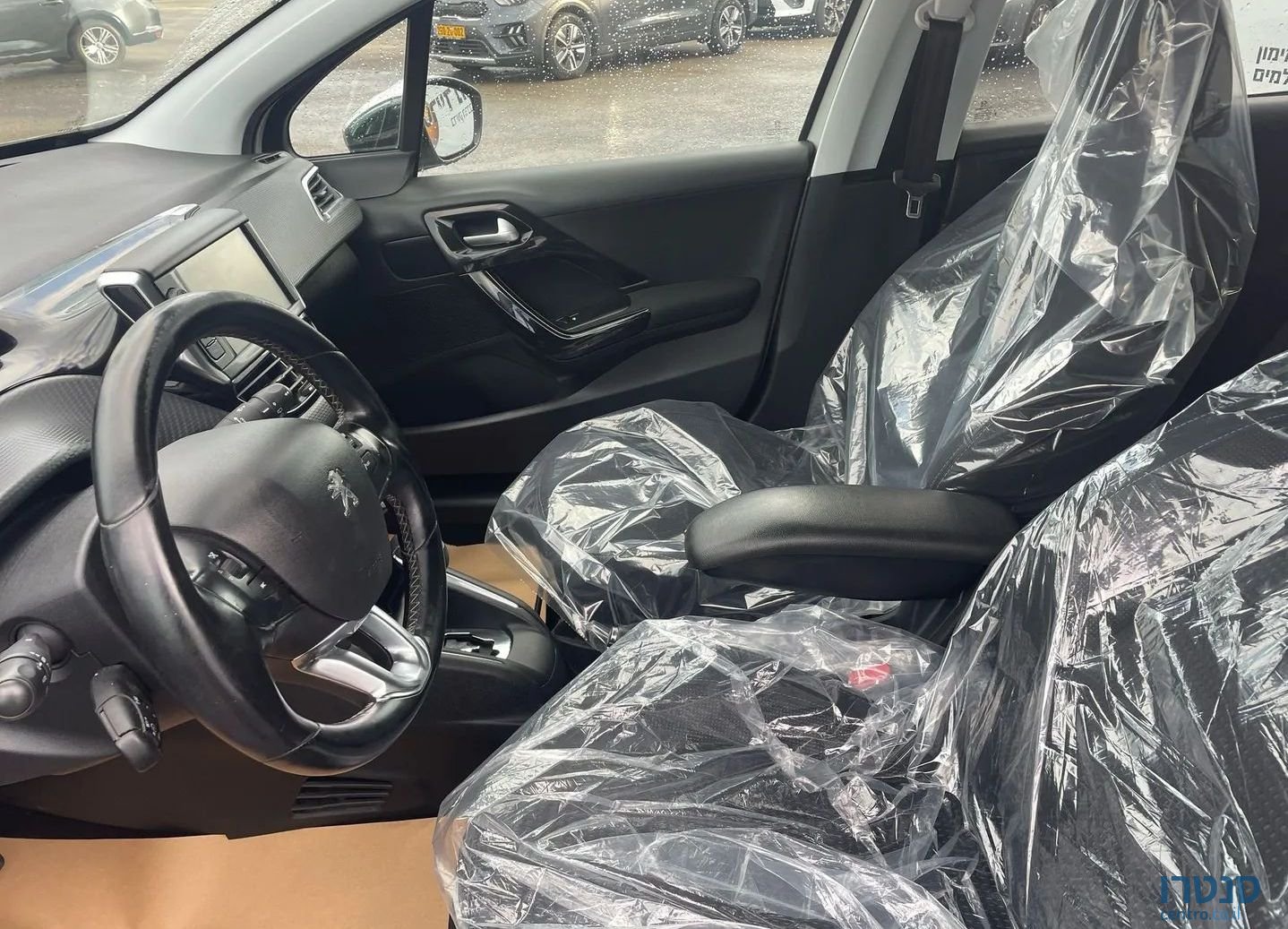 2019' Peugeot 208 פיג'ו photo #6