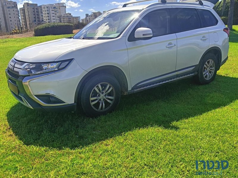 2021' Mitsubishi Outlander מיצובישי אאוטלנדר photo #3