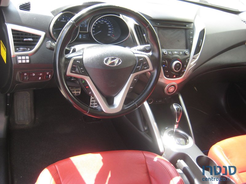 2014' Hyundai Veloster photo #5