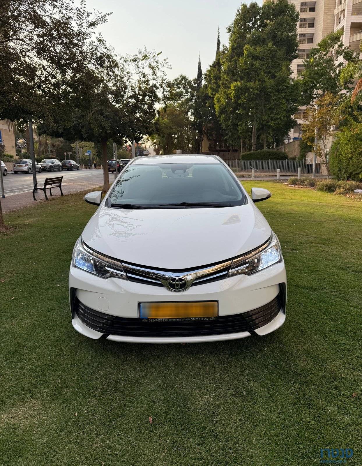 2017' Toyota Corolla טויוטה קורולה photo #2