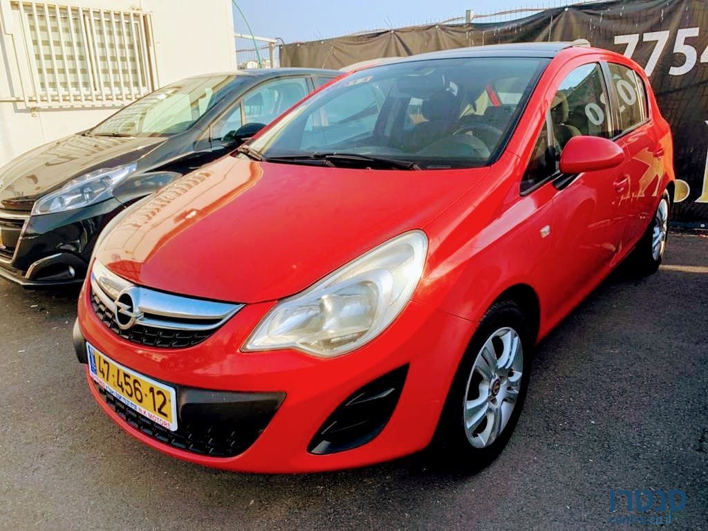 2013' Opel Corsa photo #1