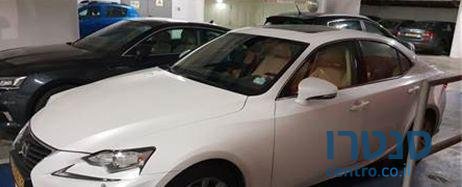 2015' Lexus Is 300H לקסוס פרימיום photo #1