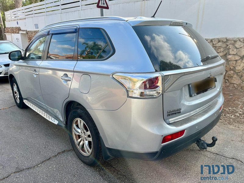 2014' Mitsubishi Outlander מיצובישי אאוטלנדר photo #2