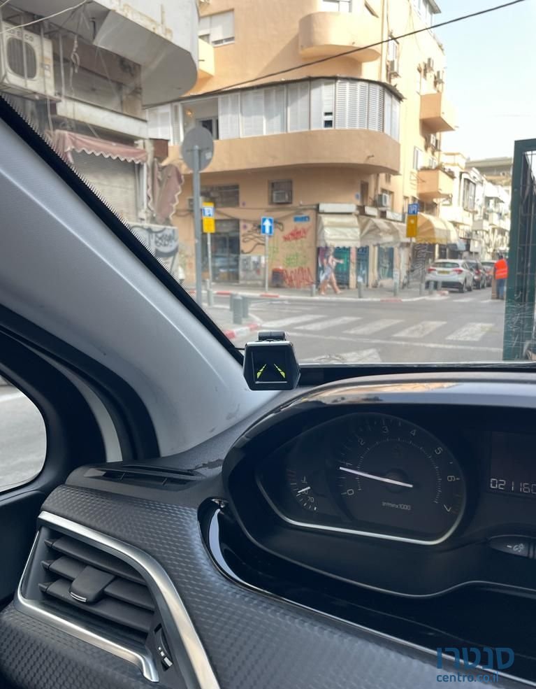 2019' Peugeot 2008 פיג'ו photo #4