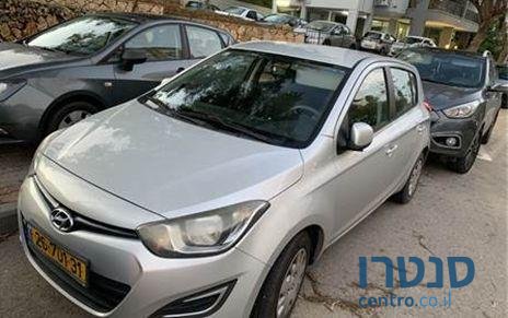 2014' Hyundai i20 i20 יונדאי photo #3