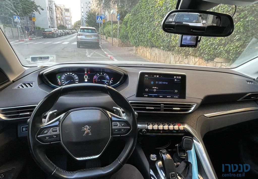 2017' Peugeot 3008 פיג'ו photo #6