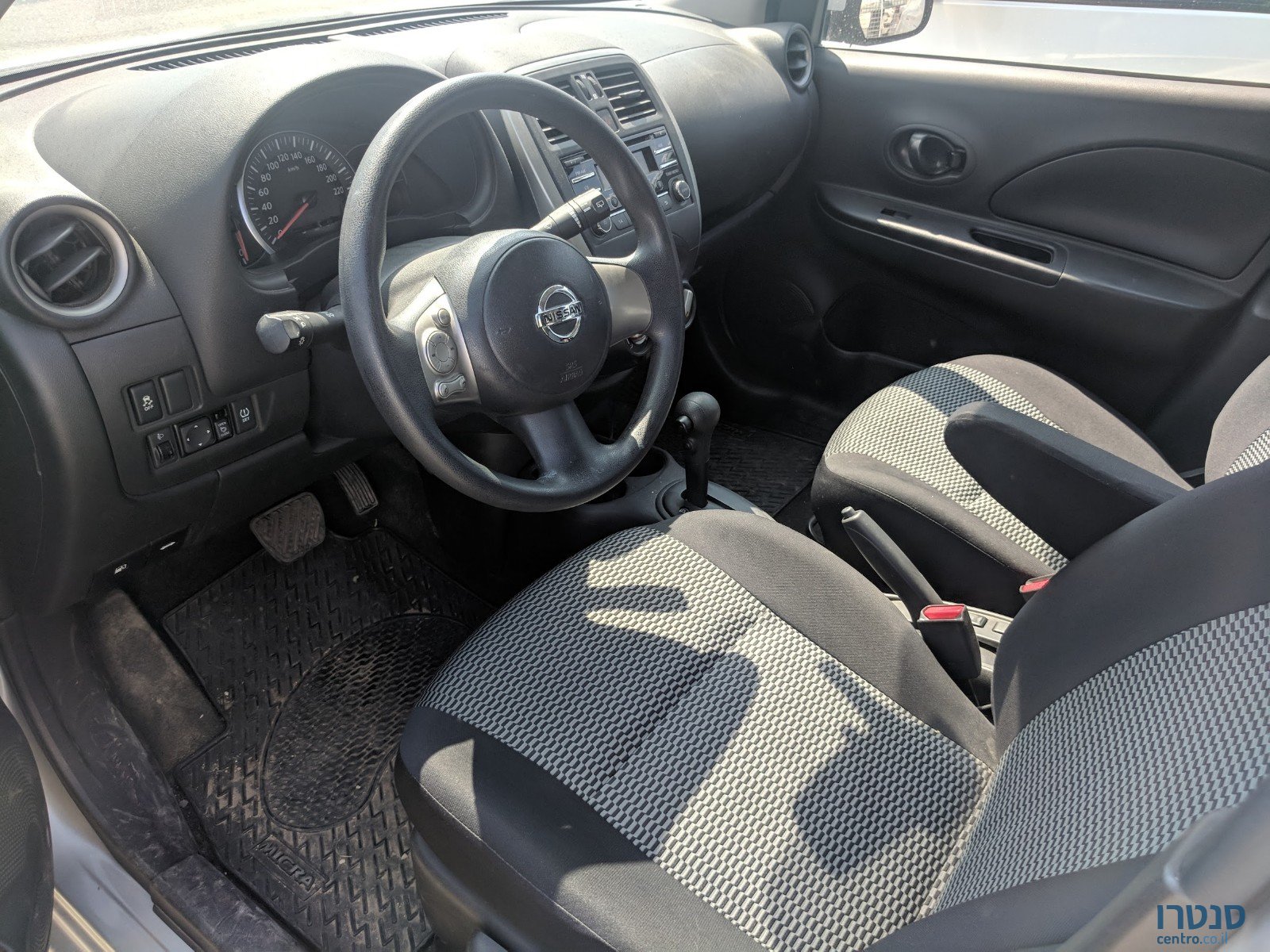 2016' Nissan Micra photo #4