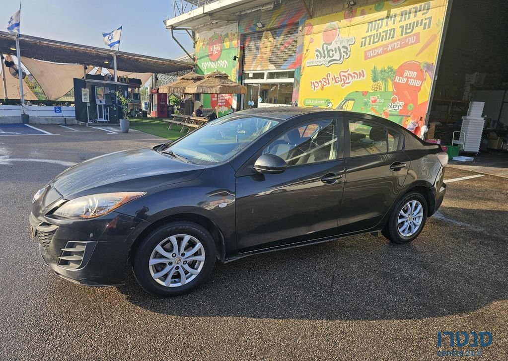 2011' Mazda 3 מאזדה photo #1