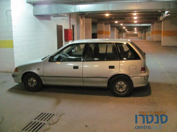 2002' Suzuki Swift photo #3