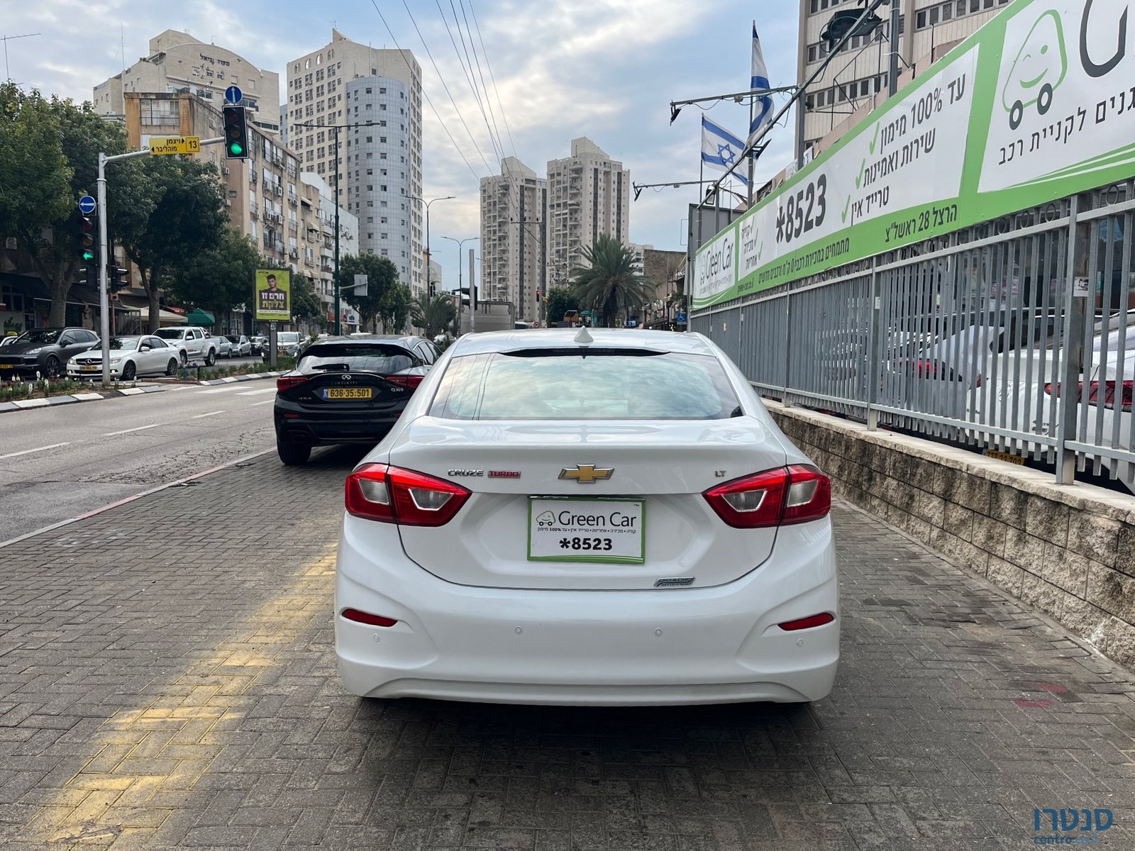 2018' Chevrolet Cruze LT photo #6