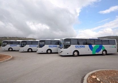 Компания "Супербус" объявила забастовку: ни один автобус не вышел на маршрут