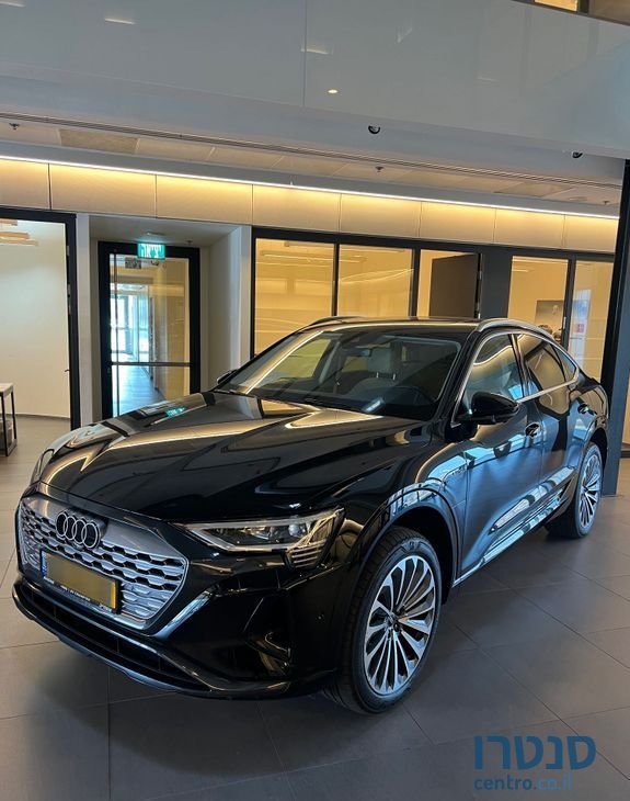 2024' Audi E-Tron Q8 אאודי photo #3