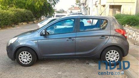 2010' Hyundai i20 photo #2